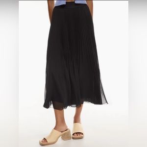 Aritzia Wilfred Twirl Midi Skirt